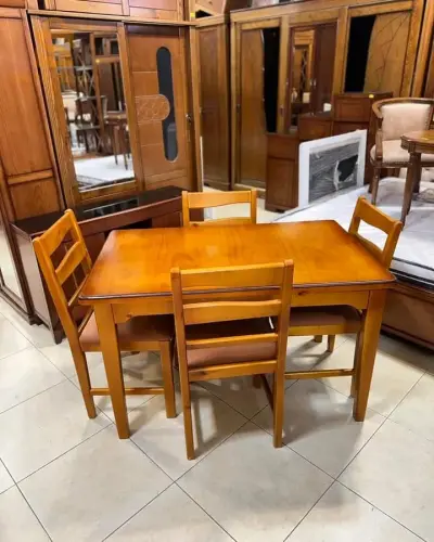 طاولة