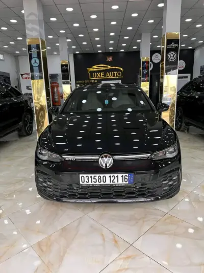 GOLF GTD….