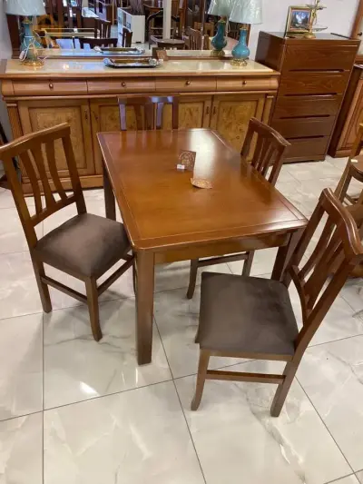 طاولة