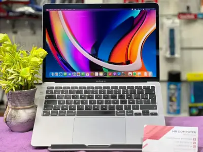 MACBOOK AIR 2020