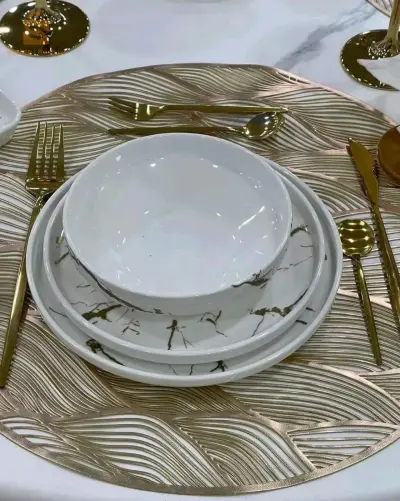 طقم طاولة