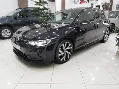 GOLF R. LINE