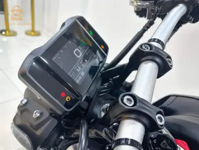 YAMAHA MT 09