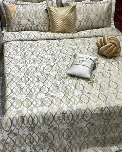 غطاء سرير