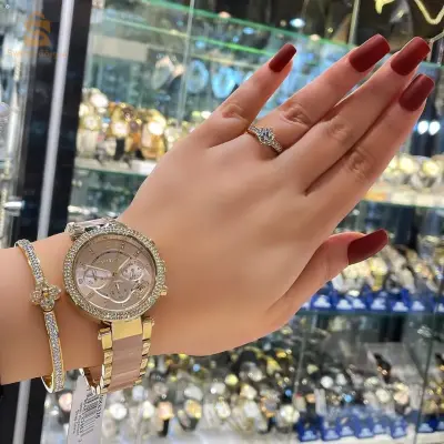 MICHAEL KORS