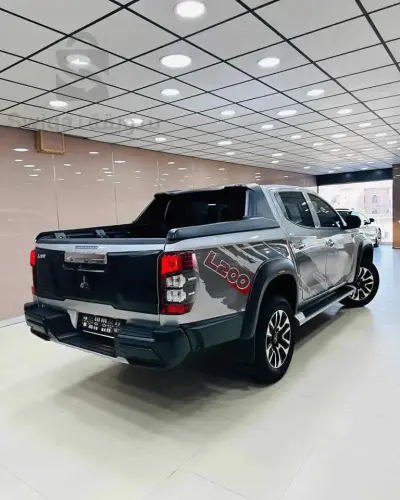 Mitsubishi L200
