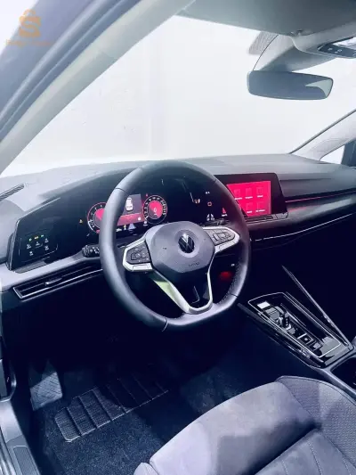 VW_Golf_8_tsi