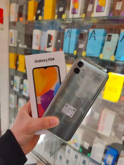 Samsung F04