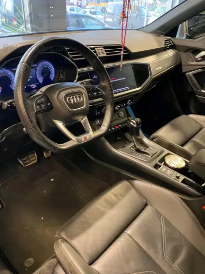 audi Q3 S line