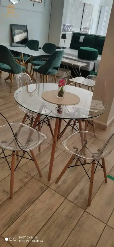 طاولة أكل