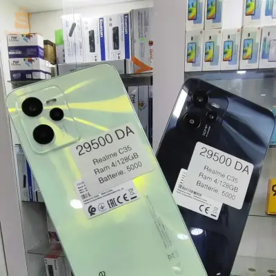 REALME C35