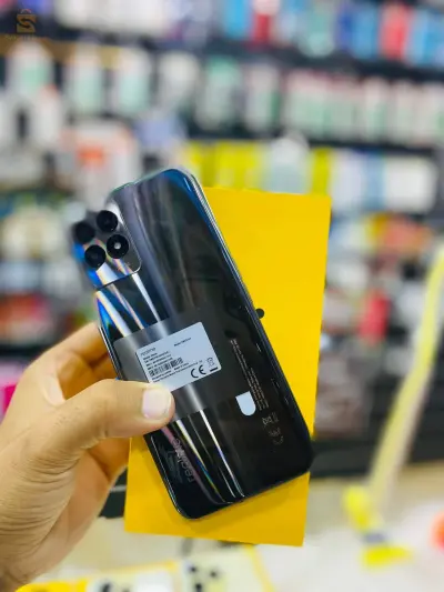 Realme 8 i