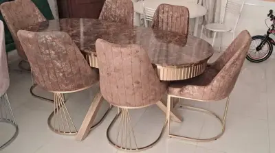 طاولة