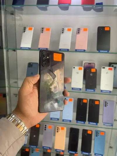 Samsung galaxy M52