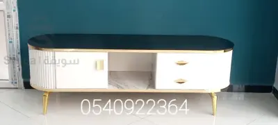 طاولة