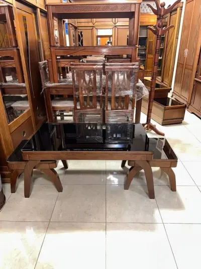 طاولة