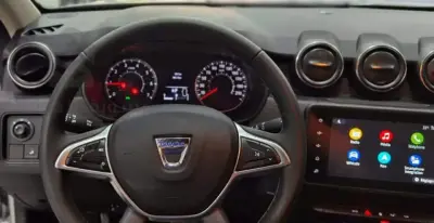 DACIA DUSTE