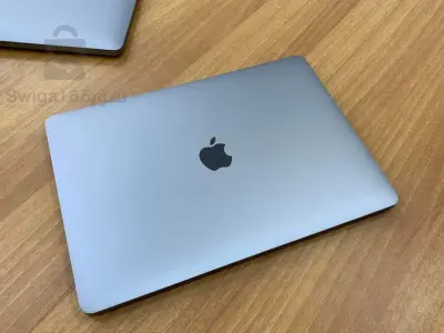 ماك بوك