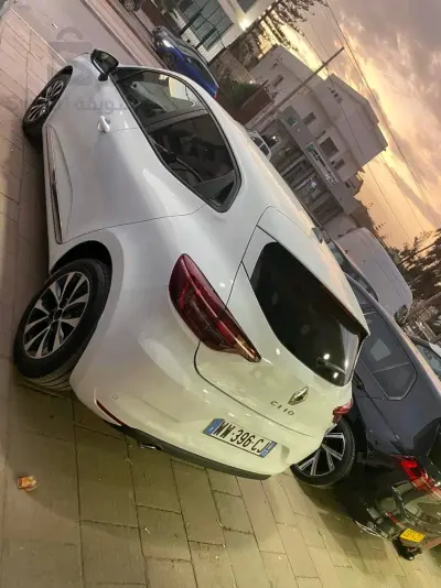 Clio 5
