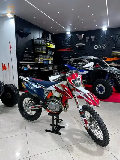 KTM 6 DAYS
