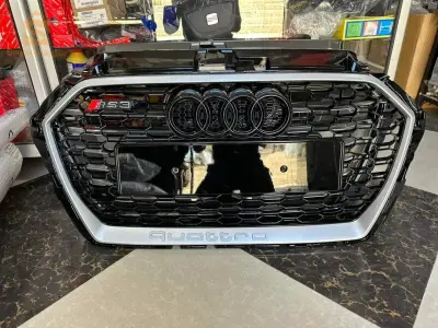 Calandre audi A3_S3_RS3 2017_2020 avec ou son obstacle
