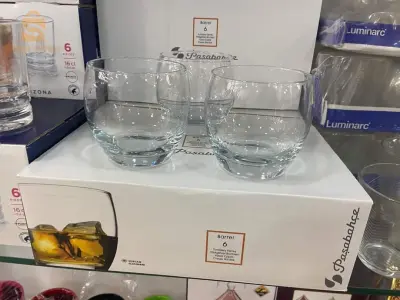 كؤوس زجاج