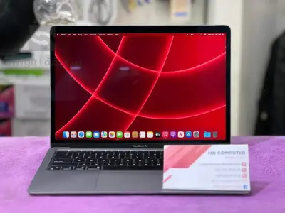 MACBOOK AIR M1