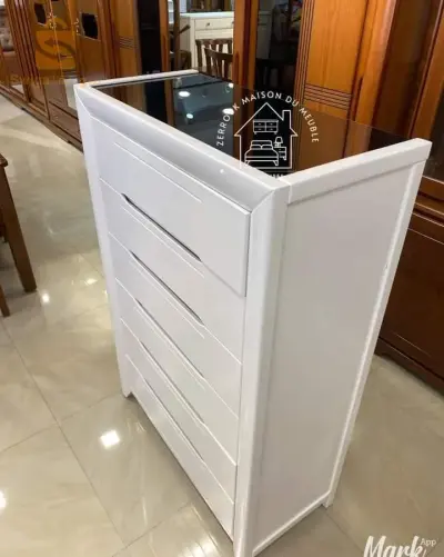 كومود