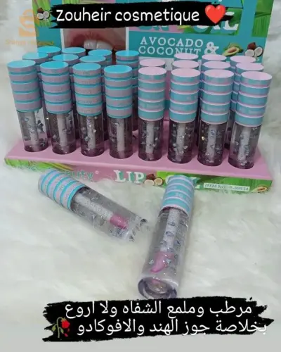 مرطب وملمع الشفاه
