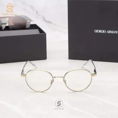 يطبق التيتانيوم Giorgio Armani 🇮🇹