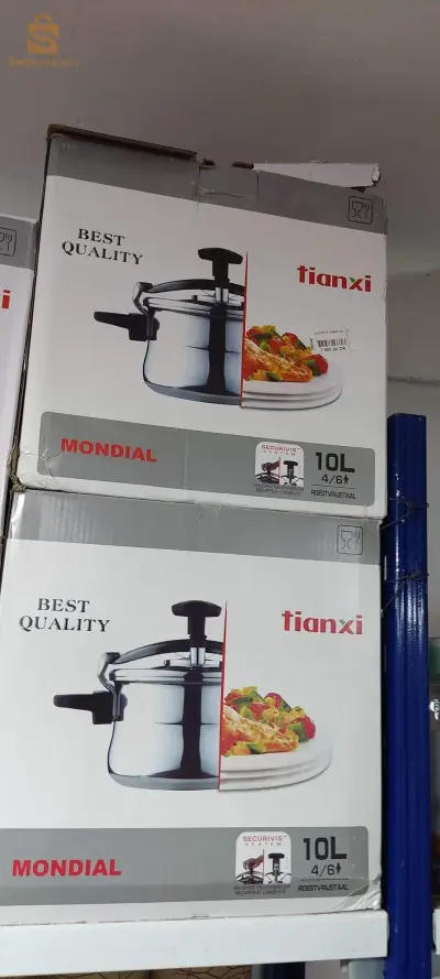 Ensemble de casseroles