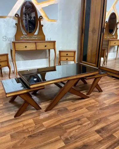 طاولة
