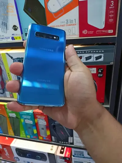 Samsung S10