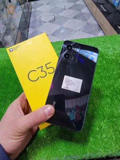 Realmi c35