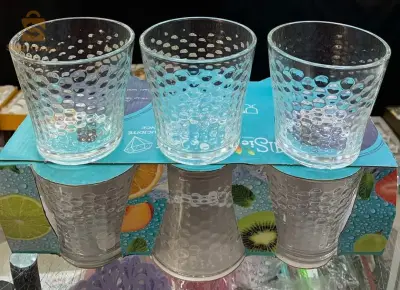 كؤوس زجاج