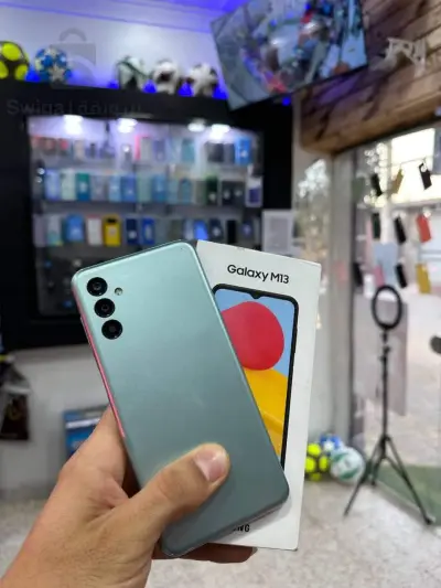 Samsung M13
