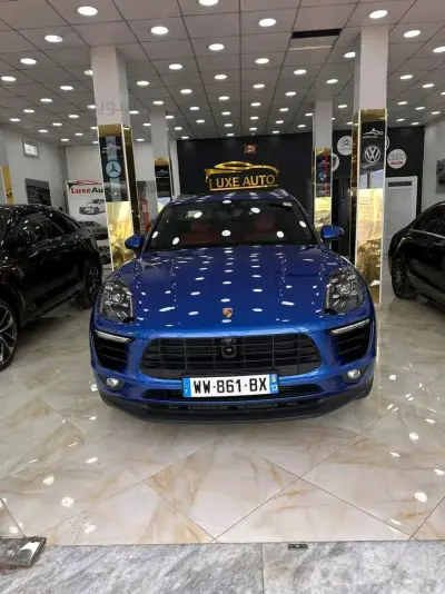 PORSCHE