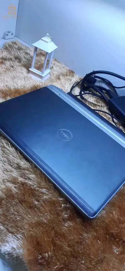 حاسوب  محمول DELL LATITUDE