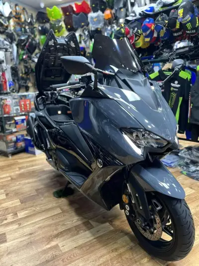 Tmax 560 2022 Safi