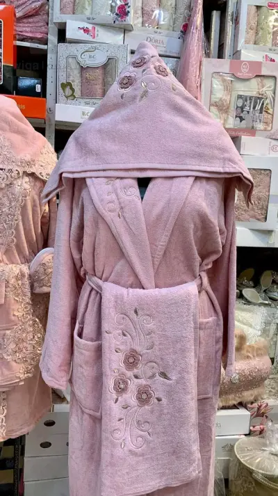 رداء حمام نساء