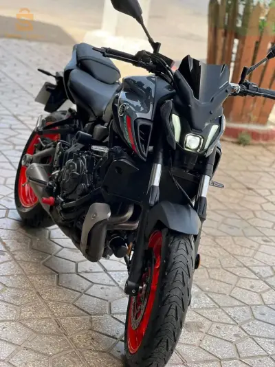 YAMAHA MT-07
