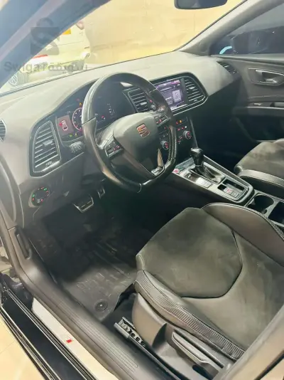 SEAT         LEON     CUPRA