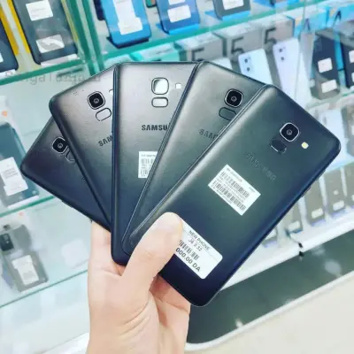 Samsung j6