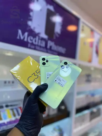 Realme C35