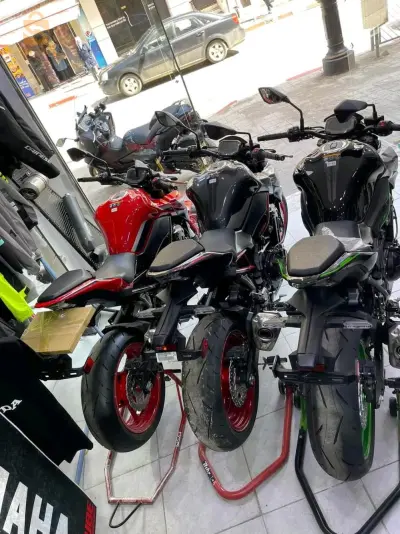 KAWASAKI Z900 125CH