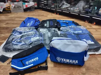 CLAQUETTES YAMAHA RACING