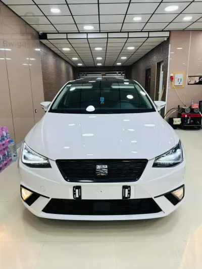 SEAT        IBIZA