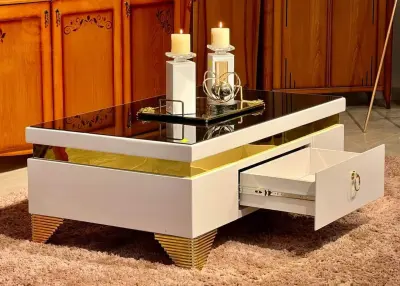 طاولة منخفضة