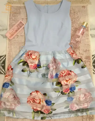 ملابس نساء