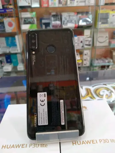Huawei_P30_Lite